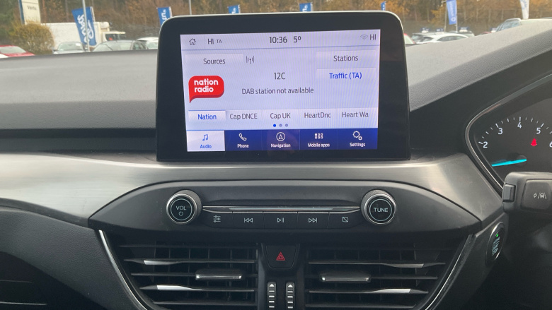 Ford Focus 1.0 EcoBoost Hybrid mHEV 125 Titanium Edition 5dr Petrol Hatchback